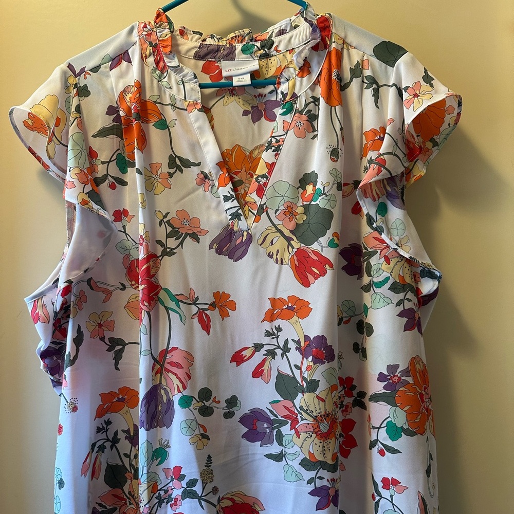 Liz Claiborne Floral Ruffled Sleeve Blouse